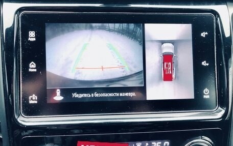 Mitsubishi Pajero Sport III рестайлинг, 2017 год, 2 430 000 рублей, 18 фотография