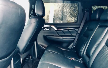 Mitsubishi Pajero Sport III рестайлинг, 2017 год, 2 430 000 рублей, 20 фотография