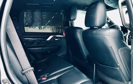 Mitsubishi Pajero Sport III рестайлинг, 2017 год, 2 430 000 рублей, 25 фотография