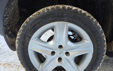 Renault Sandero II рестайлинг, 2017 год, 980 000 рублей, 14 фотография