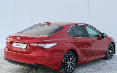 Toyota Camry, 2021 год, 3 050 000 рублей, 8 фотография