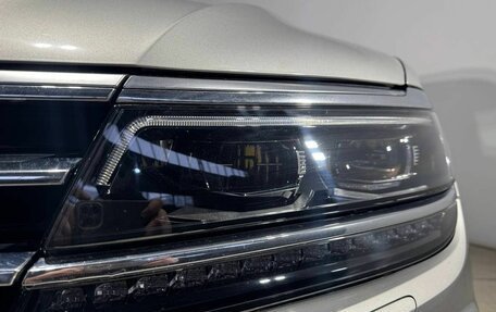 Volkswagen Tiguan II, 2018 год, 2 740 000 рублей, 9 фотография