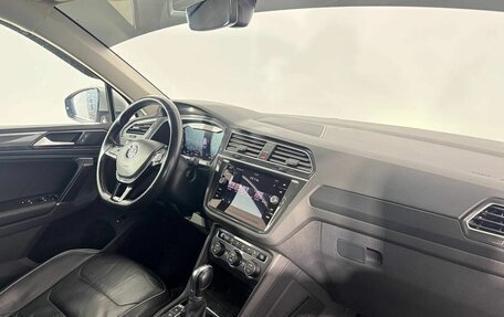 Volkswagen Tiguan II, 2018 год, 2 740 000 рублей, 12 фотография