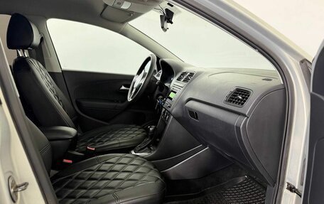 Volkswagen Polo VI (EU Market), 2013 год, 920 000 рублей, 13 фотография