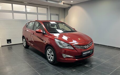 Hyundai Solaris II рестайлинг, 2016 год, 975 000 рублей, 3 фотография