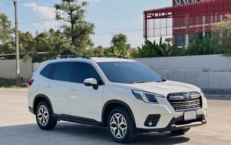 Subaru Forester, 2023 год, 2 600 000 рублей, 3 фотография