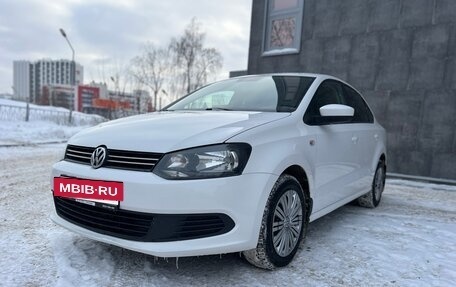 Volkswagen Polo VI (EU Market), 2012 год, 929 000 рублей, 3 фотография