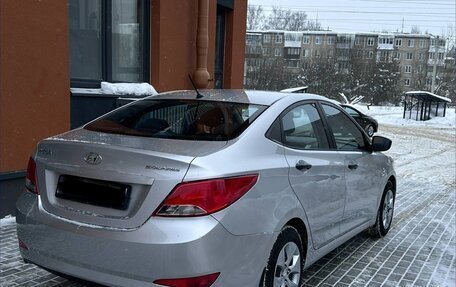 Hyundai Solaris II рестайлинг, 2014 год, 840 000 рублей, 3 фотография