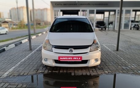 Honda Stream I рестайлинг, 2004 год, 600 000 рублей, 9 фотография