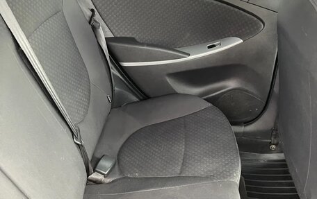 Hyundai Solaris II рестайлинг, 2012 год, 660 000 рублей, 5 фотография