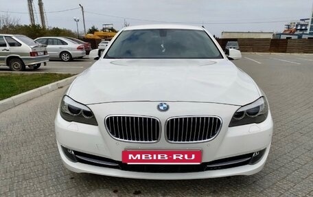 BMW 5 серия, 2013 год, 1 950 000 рублей, 2 фотография