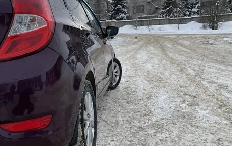 Hyundai Solaris II рестайлинг, 2012 год, 660 000 рублей, 8 фотография