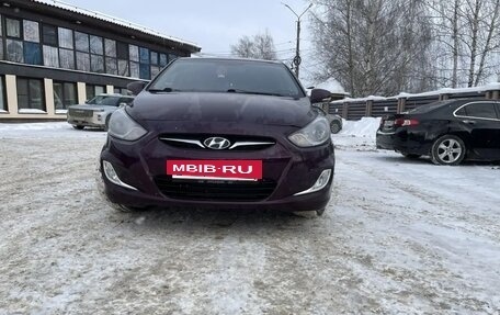 Hyundai Solaris II рестайлинг, 2012 год, 660 000 рублей, 11 фотография
