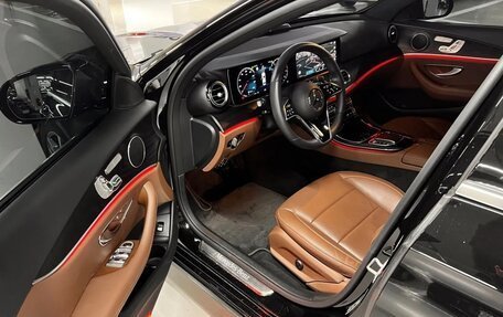 Mercedes-Benz E-Класс, 2023 год, 4 180 000 рублей, 8 фотография