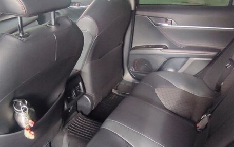 Toyota Camry, 2021 год, 3 300 000 рублей, 7 фотография