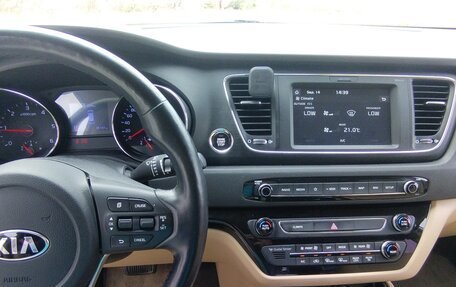 KIA Carnival III, 2020 год, 3 000 000 рублей, 11 фотография
