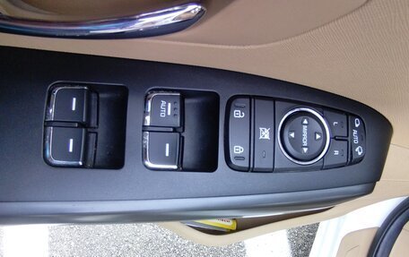 KIA Carnival III, 2020 год, 3 000 000 рублей, 13 фотография