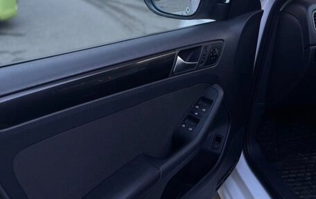 Volkswagen Jetta VI, 2012 год, 1 050 000 рублей, 6 фотография