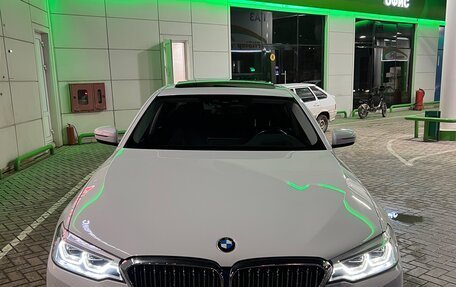 BMW 5 серия, 2019 год, 2 000 000 рублей, 2 фотография