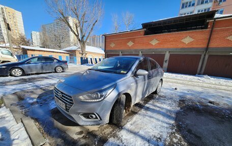 Hyundai Solaris II рестайлинг, 2018 год, 1 300 000 рублей, 2 фотография