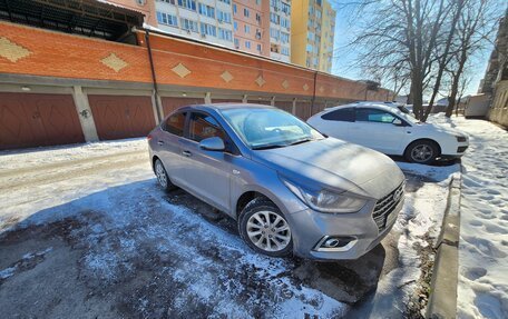 Hyundai Solaris II рестайлинг, 2018 год, 1 300 000 рублей, 4 фотография