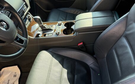 Volkswagen Touareg III, 2014 год, 2 950 000 рублей, 7 фотография