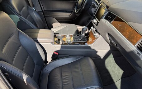 Volkswagen Touareg III, 2014 год, 2 950 000 рублей, 17 фотография