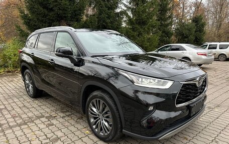 Toyota Highlander, 2025 год, 5 390 000 рублей, 2 фотография