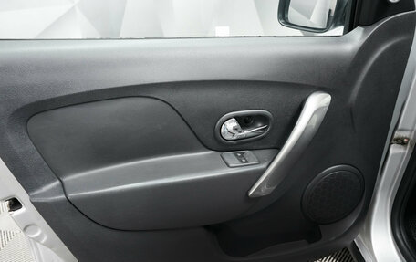 Renault Sandero II рестайлинг, 2017 год, 898 000 рублей, 16 фотография