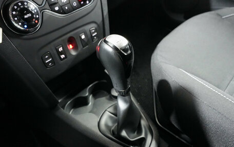 Renault Sandero II рестайлинг, 2017 год, 898 000 рублей, 17 фотография