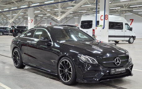 Mercedes-Benz E-Класс, 2018 год, 3 999 000 рублей, 3 фотография