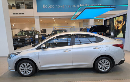 Hyundai Solaris II рестайлинг, 2021 год, 1 390 000 рублей, 8 фотография