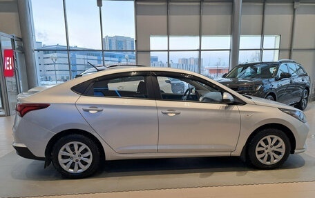 Hyundai Solaris II рестайлинг, 2021 год, 1 390 000 рублей, 4 фотография