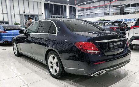 Mercedes-Benz E-Класс, 2019 год, 2 749 000 рублей, 7 фотография