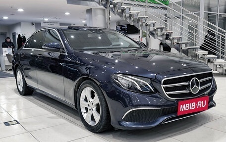 Mercedes-Benz E-Класс, 2019 год, 2 749 000 рублей, 3 фотография