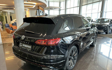 Volkswagen Touareg III, 2020 год, 6 160 000 рублей, 5 фотография