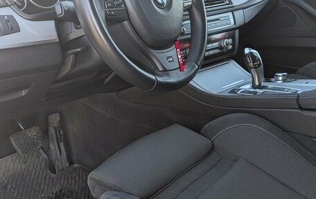 BMW 5 серия, 2011 год, 1 560 000 рублей, 13 фотография