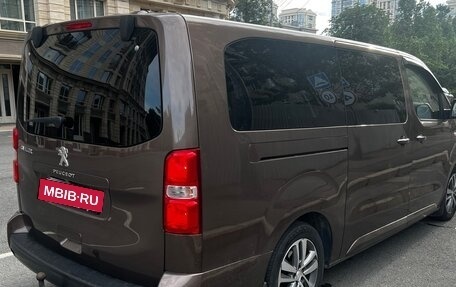 Peugeot Traveller I, 2020 год, 3 890 000 рублей, 4 фотография