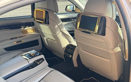 BMW 7 серия, 2012 год, 2 800 000 рублей, 13 фотография