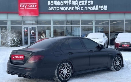 Mercedes-Benz E-Класс, 2016 год, 4 100 000 рублей, 4 фотография