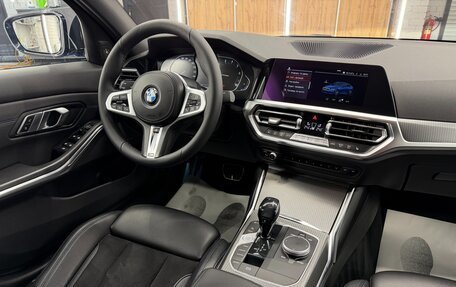 BMW 3 серия, 2021 год, 4 090 000 рублей, 14 фотография