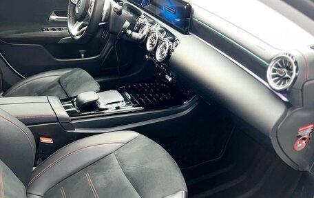 Mercedes-Benz CLA, 2022 год, 4 000 000 рублей, 13 фотография