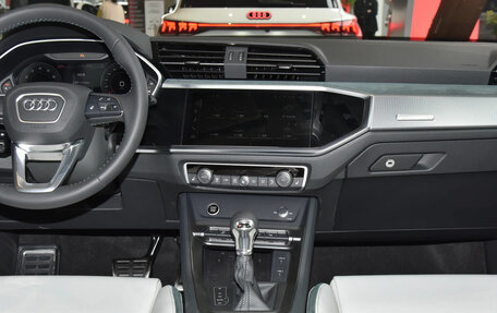 Audi Q3, 2025 год, 4 040 000 рублей, 9 фотография