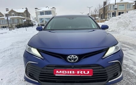 Toyota Camry, 2021 год, 3 300 000 рублей, 7 фотография