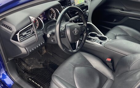 Toyota Camry, 2021 год, 3 300 000 рублей, 8 фотография