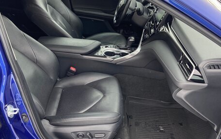 Toyota Camry, 2021 год, 3 300 000 рублей, 12 фотография