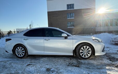 Toyota Camry, 2020 год, 2 850 000 рублей, 5 фотография