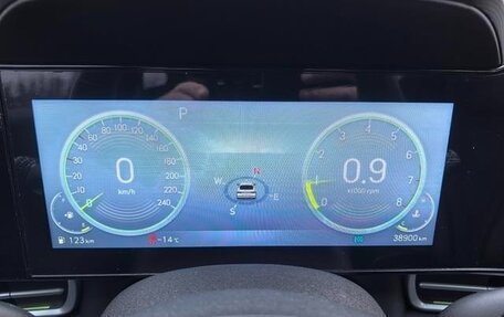 Hyundai Elantra, 2022 год, 1 600 000 рублей, 16 фотография