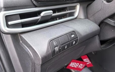 Hyundai Elantra, 2022 год, 1 600 000 рублей, 10 фотография