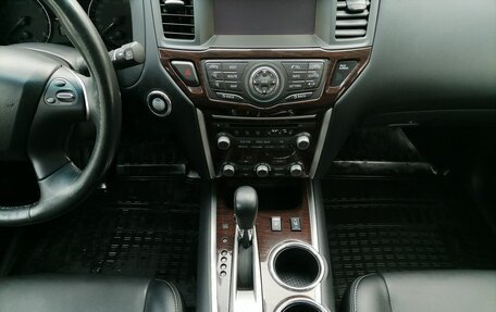 Nissan Pathfinder, 2014 год, 1 850 000 рублей, 14 фотография